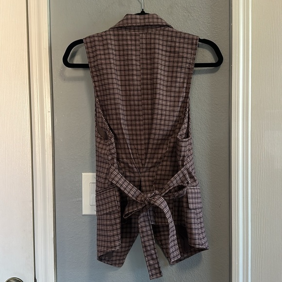 NWOT Amber Belted Plaid Vest Plaid - Picture 8 of 8